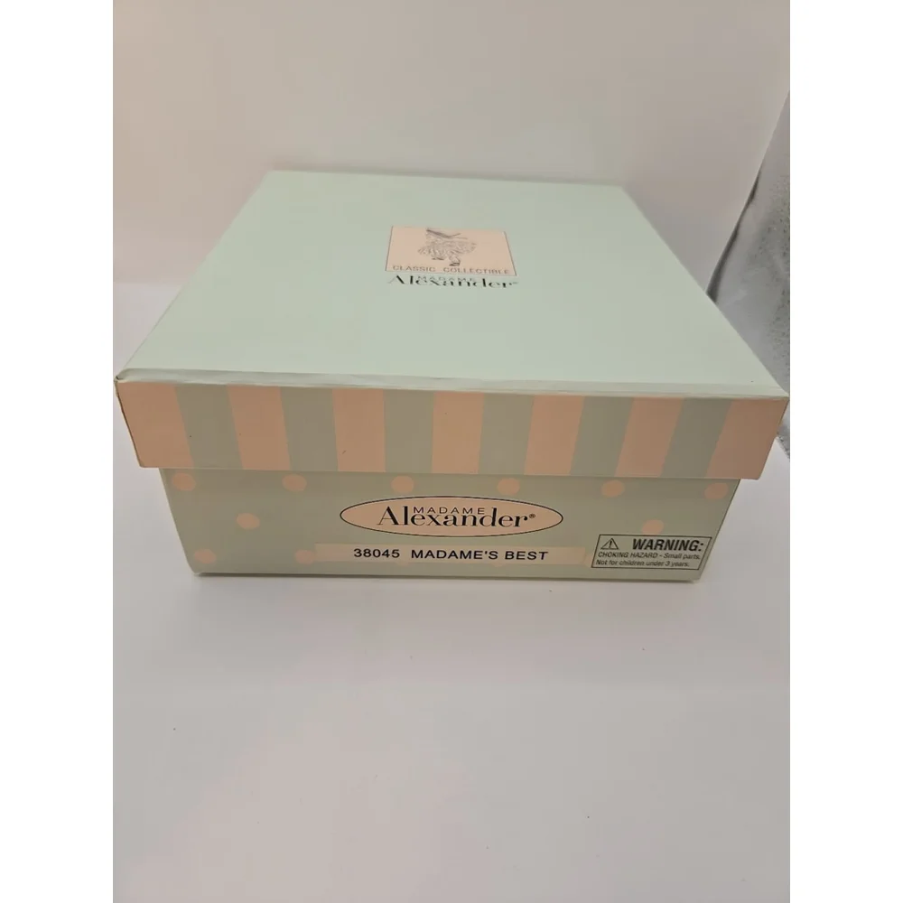NIB Retired Madame Alexander MADAME'S BEST 38045 from 2004 LE Hard Collector Box